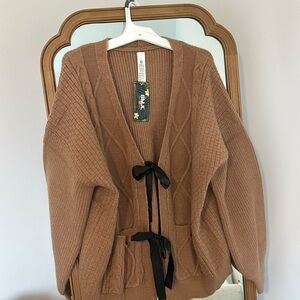 Amazon cardigan with bows